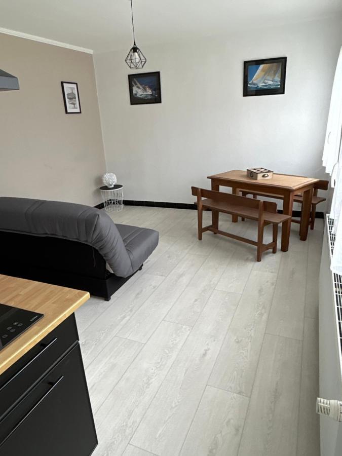 Appartement Locplestin Extérieur photo